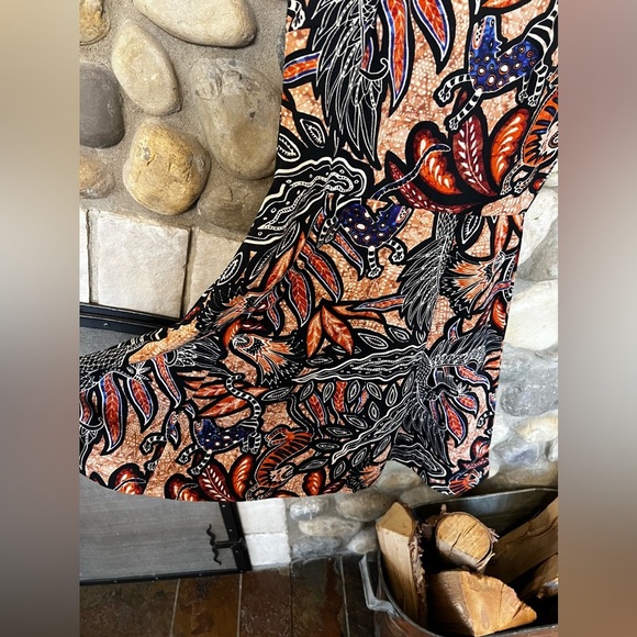 H&M Beautiful Flowy Sleeveless Dress - Unique pattern - small - Picture 4 of 6